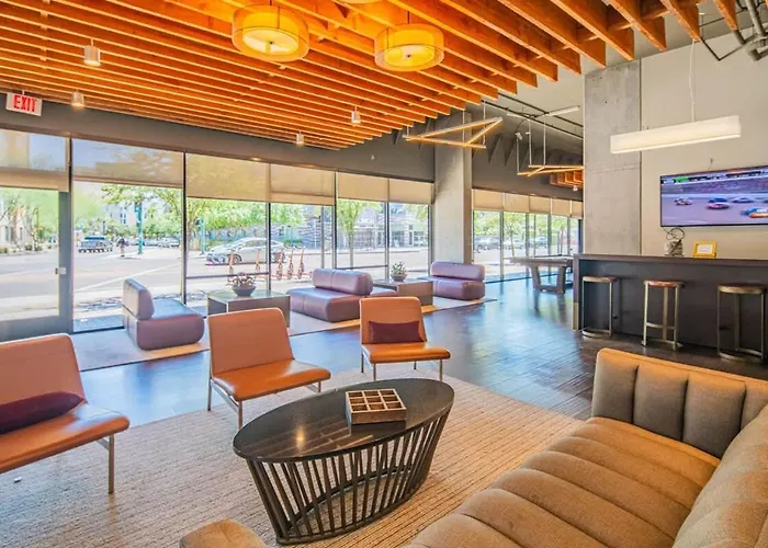 Fancy 1bd - Dt Phx - Parkin, Gym, Pool - Sleeps 6 Apartamento