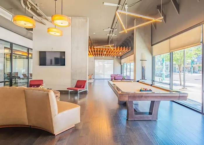 Fancy 1bd - Dt Phx - Parkin, Gym, Pool - Sleeps 6
