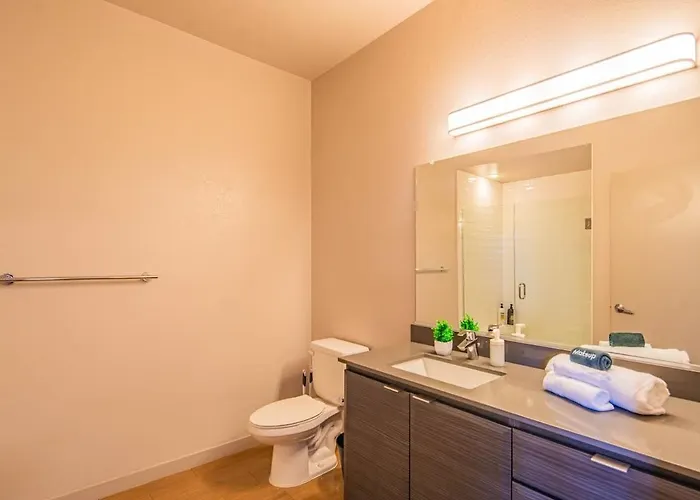 Fancy 1bd - Dt Phx - Parkin, Gym, Pool - Sleeps 6 * Phoenix