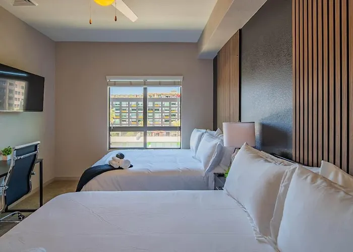 Fancy 1bd - Dt Phx - Parkin, Gym, Pool - Sleeps 6 Apartamento