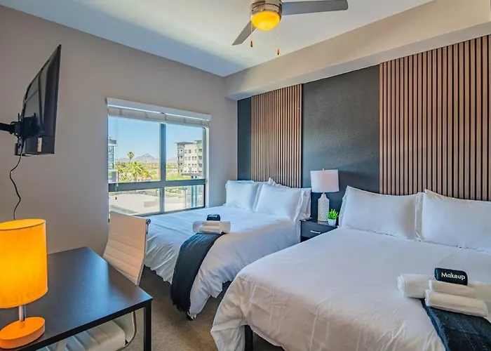 Fancy 1bd - Dt Phx - Parkin, Gym, Pool - Sleeps 6